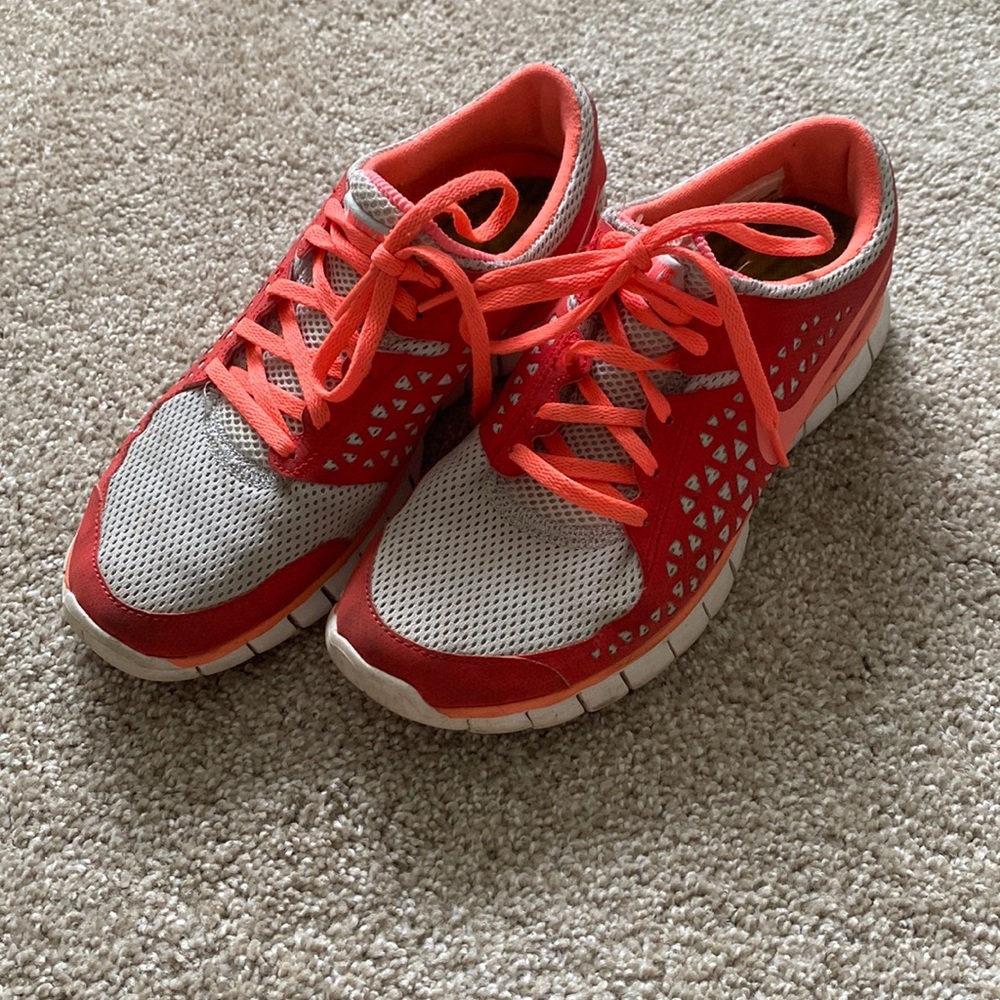 Nike free run shoes